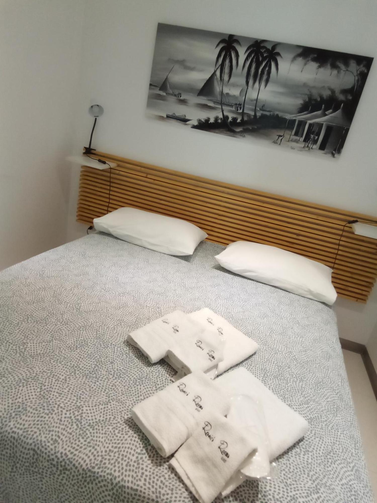 Rescio'S Rooms Каваллино-ди-Лечче Экстерьер фото