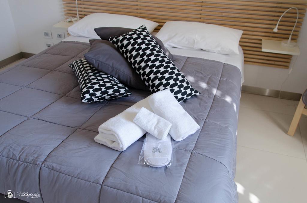 Rescio'S Rooms Каваллино-ди-Лечче Экстерьер фото